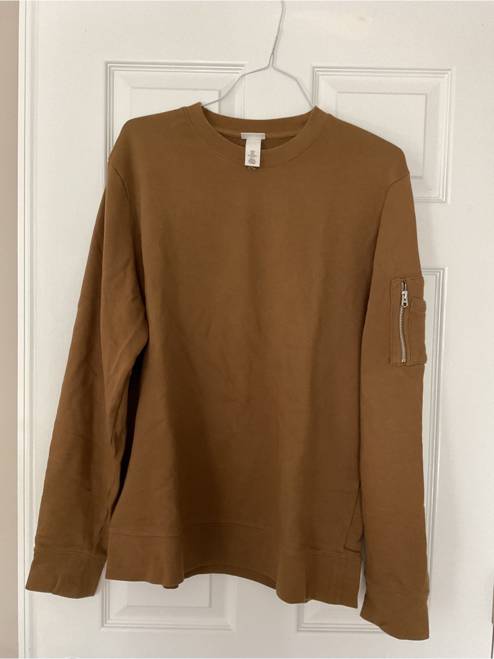 H&M Men's Crewneck Sweater in Warm Brown with Sleeve Zip Pocket